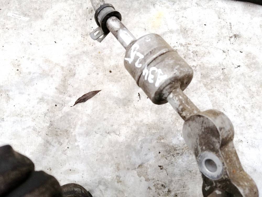 BMW 1-Series 2004 Kondicioniera caurulīte / šļūtene - Thumbnail 3