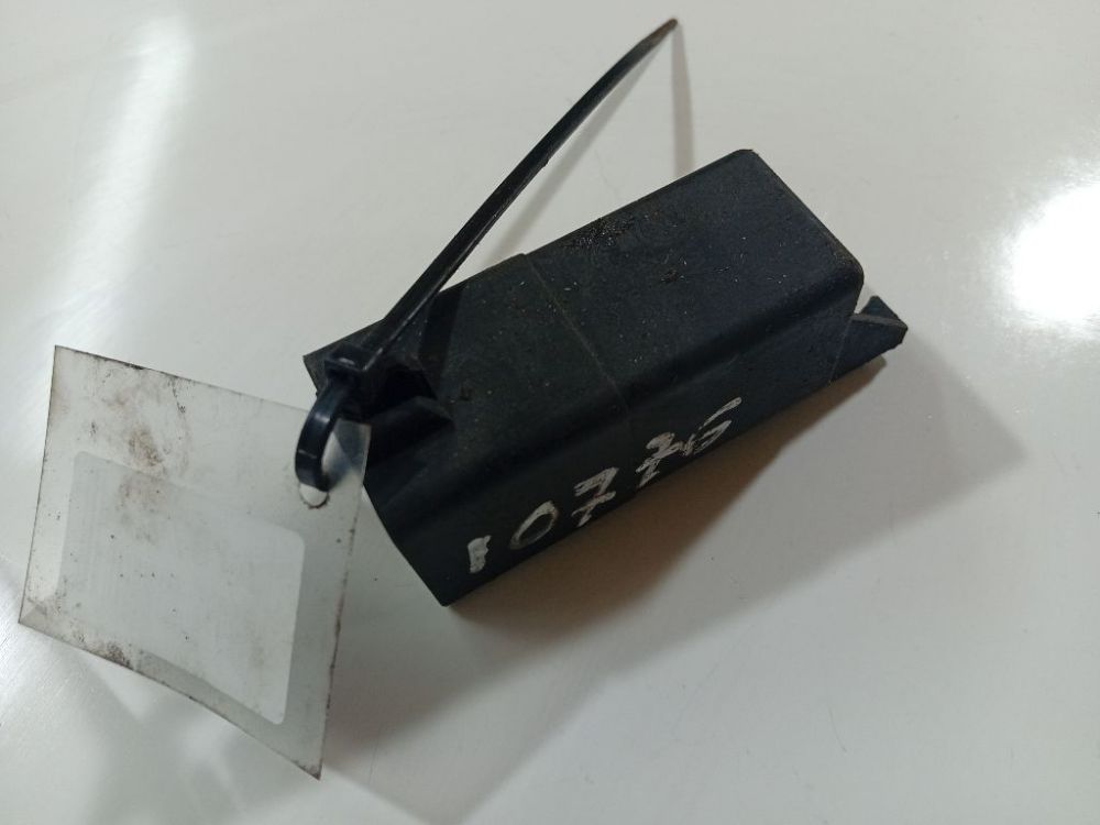 0281003089 Volkswagen Passat 2005 Relay module