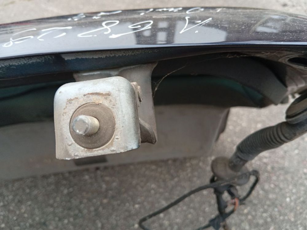 Audi A4 1996 Galinio Dangcio vyris G.K. (kapoto) - Thumbnail 4