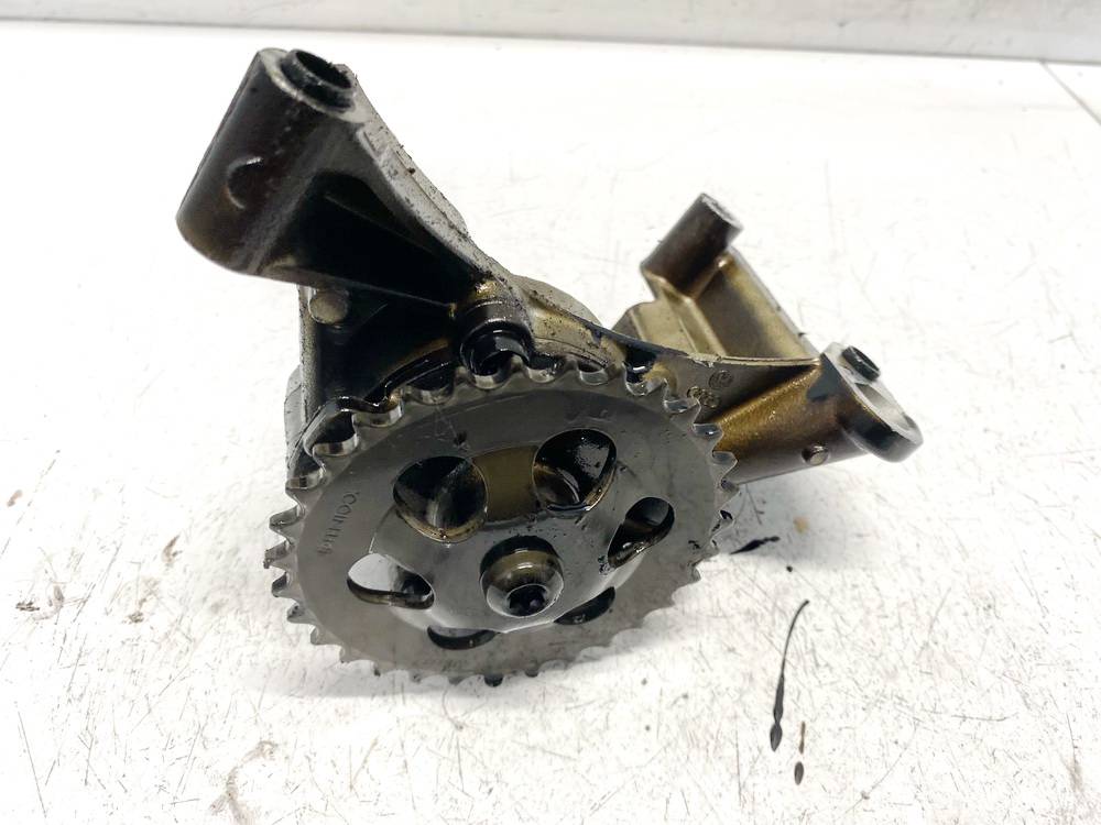 06A115105B Skoda Fabia 2005 Tepalo siurblys