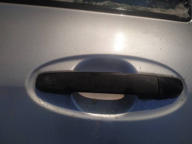 Toyota Yaris 2006 Zewnętrzna klamka drzwi - TYLNE LEWE