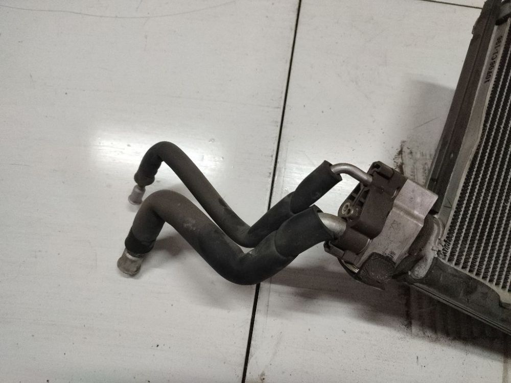 Toyota Corolla 2004 Air Conditioning Condenser - Thumbnail 2