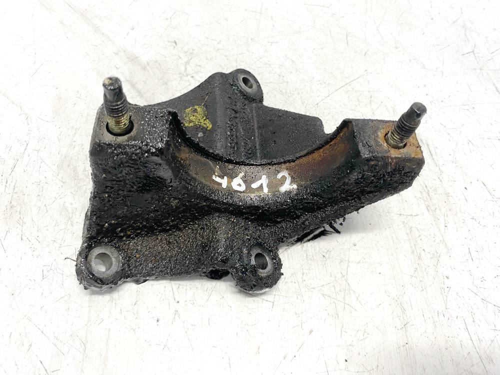 YS4W3K305AD Ford Focus 2002 Engine Mount Bracket and Gearbox Mount Bracket