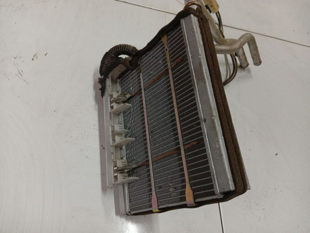 Toyota Corolla 2004 Heater radiator (heater matrix) - Thumbnail 4