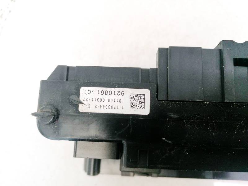 921086101 BMW 5-Series 2011 Fuse box - Thumbnail 2