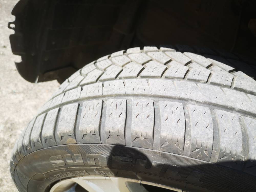 5X114.3 Mitsubishi Outlander 2007 Liettuan renkaiden komplekti R18 - Thumbnail 2