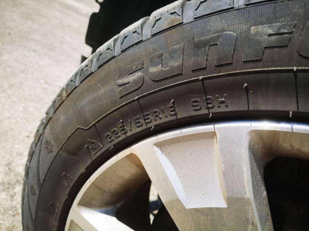 5X114.3 Mitsubishi Outlander 2007 Liettuan renkaiden komplekti R18