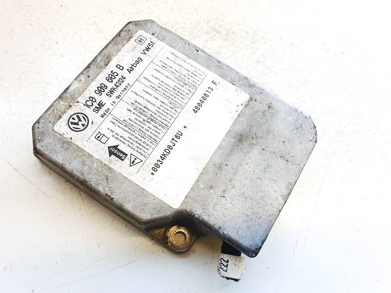 3C0909605B Volkswagen Passat 2005 Airbag crash sensors module