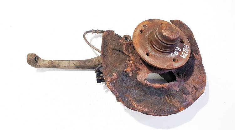 Mercedes-Benz E-CLASS 2001 Кулак поворотный передний правый