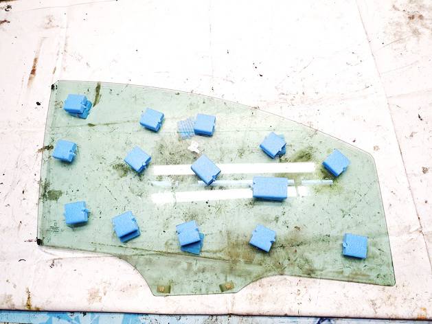 DOT39AS2M33 Peugeot 307 2002 Door-Drop Glass - FRONT RIGHT