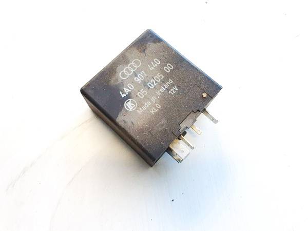 4A0907440 Audi A4 1995 Relay module