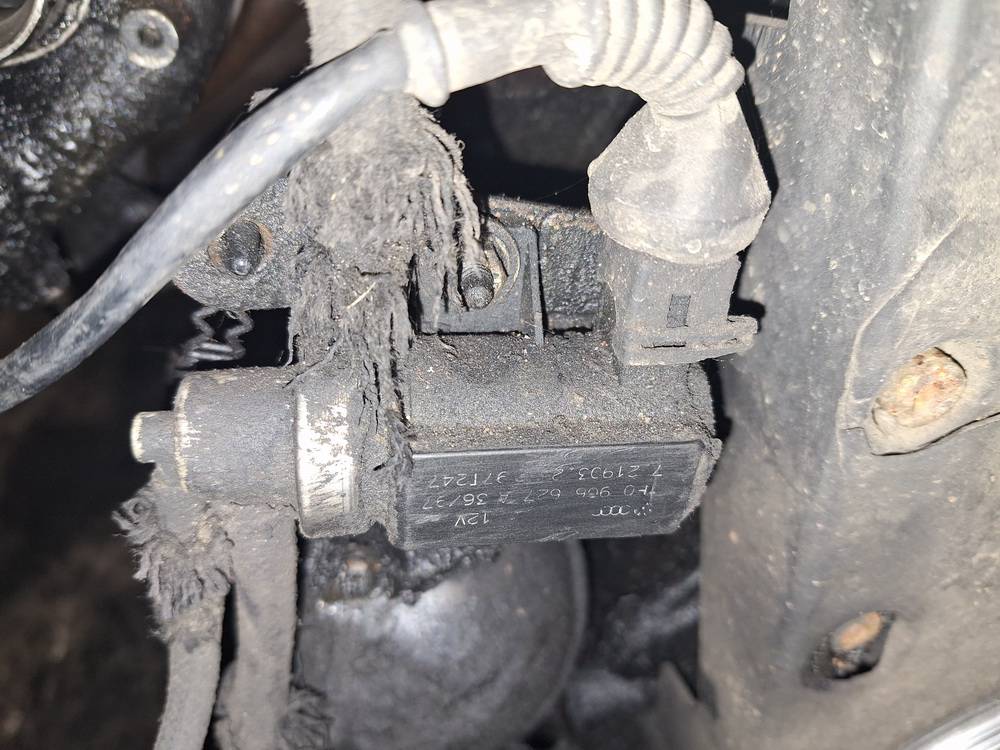 1H0906627A Audi A4 1997 CAPTEUR PRESSION TURBO - Thumbnail 2