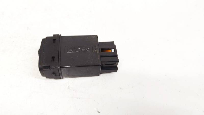 Mitsubishi Grandis 2005 Przycisk regulatora wysokości lampy - Thumbnail 3