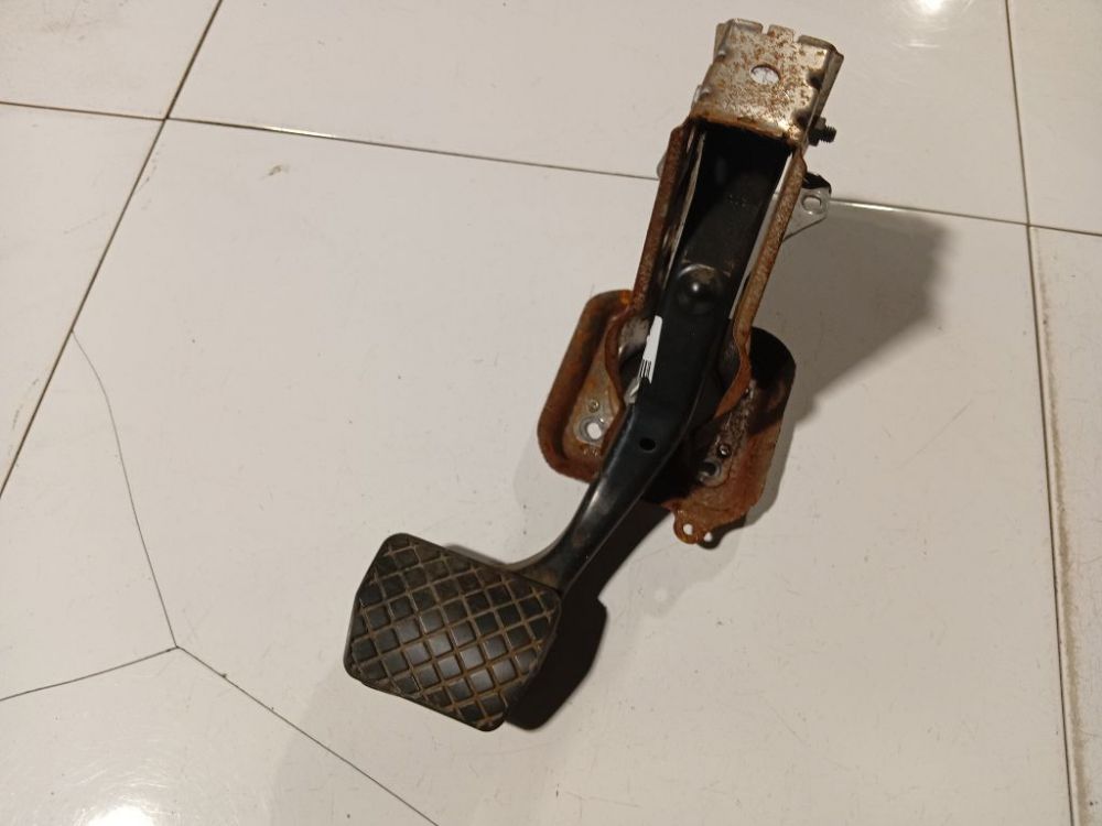 1K1723057AL Skoda Superb 2011 Pedal work, Brake pedal, Pedal bracket, Clutch pedal