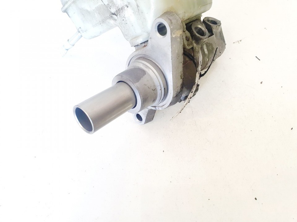 used used Brake Master Cylinder Volkswagen Tiguan 2008 2.0L