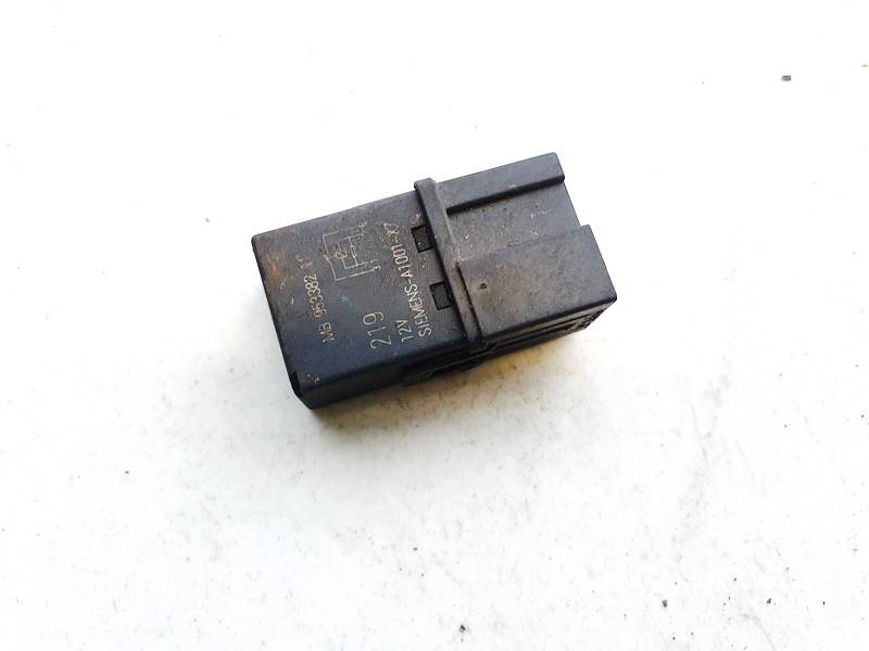 MB953382 Volvo V40 1998 Relay module - Thumbnail 2