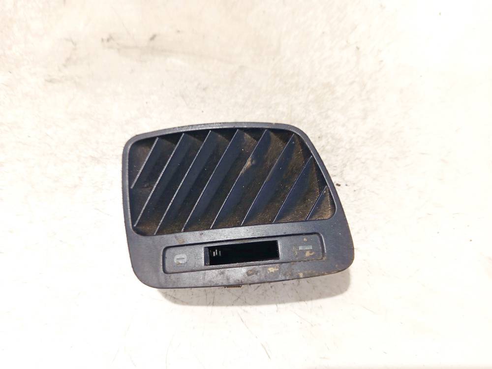 4B0819793 Peugeot 206 2001 Dash Vent (Air Vent Grille)