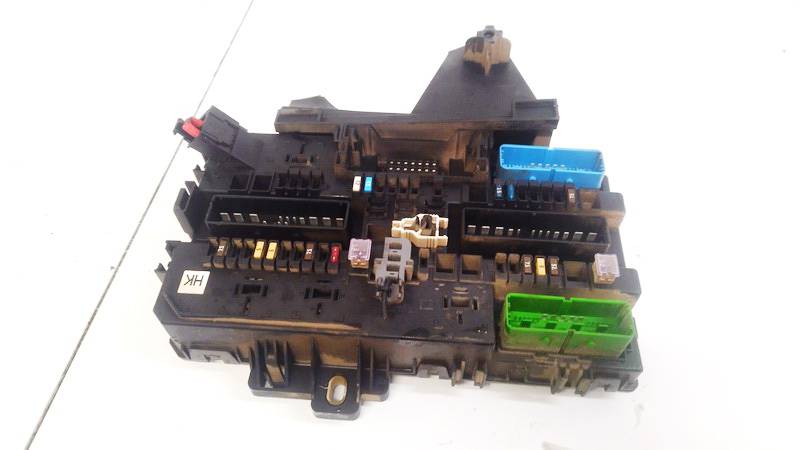 13115937 Opel Astra 2005 Skrzynka bezpieczników