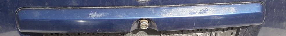 Opel Astra 2004 Takaluukun ulkoinen viimeistely (rekisterikilven valaistus) - TAKANA