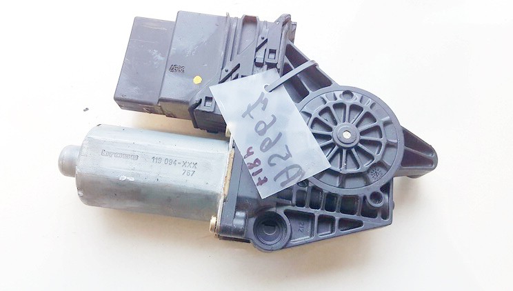 0130821696 Volkswagen Passat 1997 Durvju loga pacēlāja motors - AIZMUGURE PA LABI - Thumbnail 2