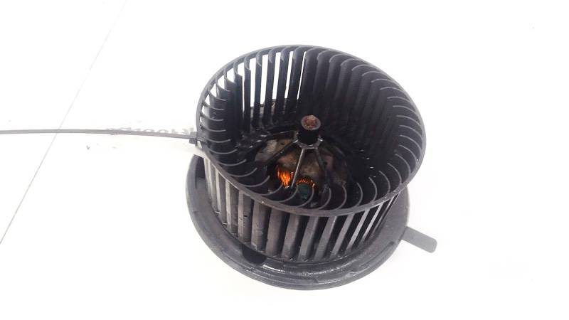 1K1820015 Volkswagen Golf 2004 Heater blower assy