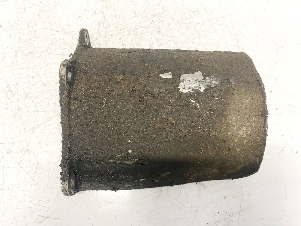 4D0407722 Audi A4 1997 Shaft Guard Plate Cover - FRONT RIGHT