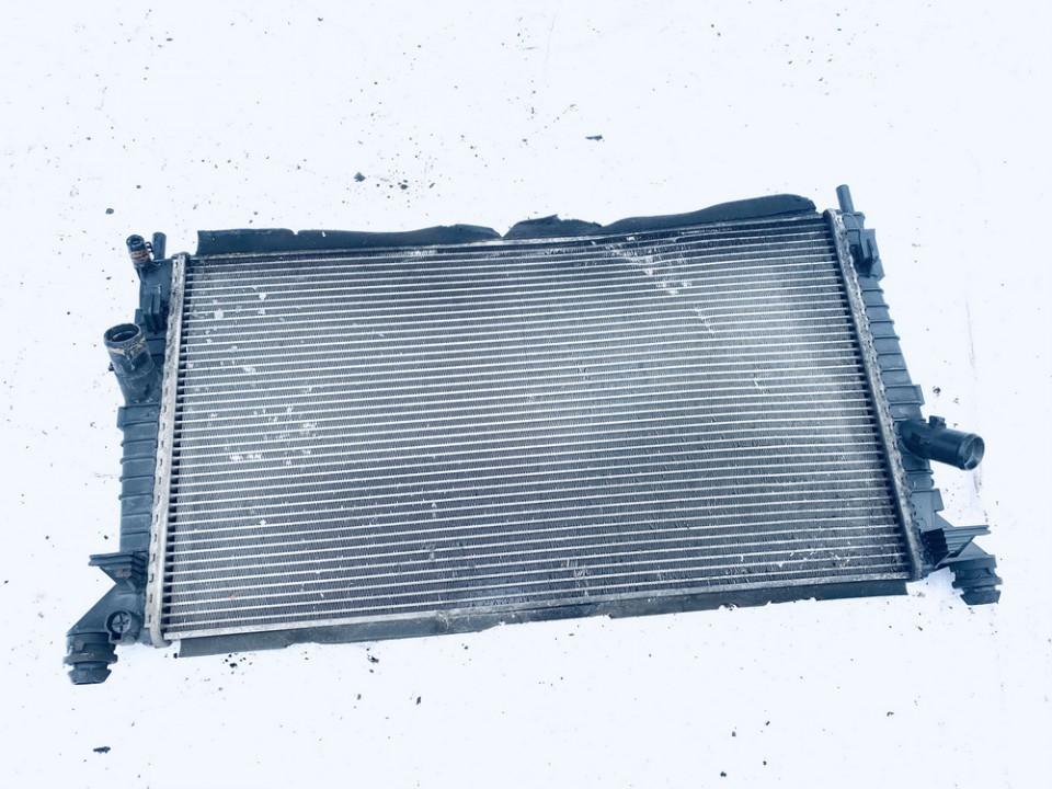 3M5H8005RK Ford Focus 2005 Ūdens radiators (dzesēšanas radiators)