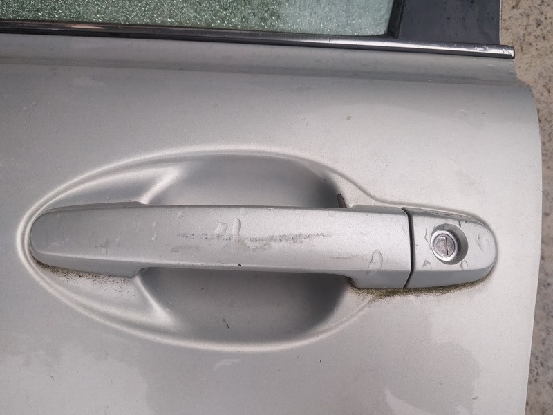 Toyota Avensis 2003 Zewnętrzna klamka drzwi - PRZEDNIE LEWE