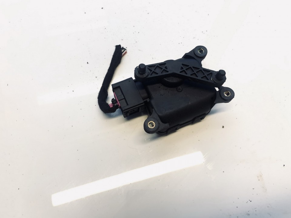 4B1820511D Audi A6 1997 Heater Vent Flap Control Actuator Motor - Thumbnail 2