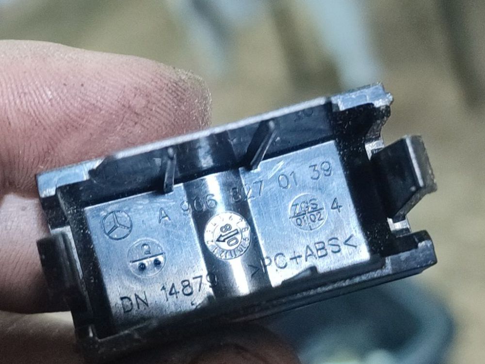 A9068270139 Mercedes-Benz Sprinter 2008 Innenausstattung - Thumbnail 4