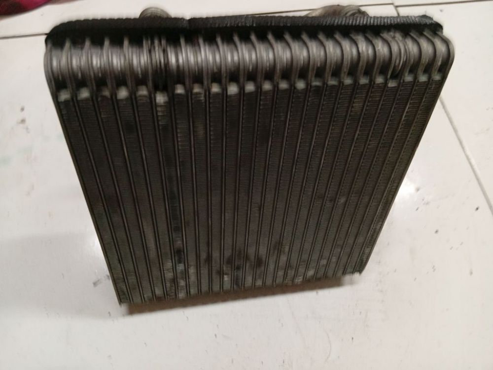 Audi A3 2004 Chłodnica klimatyzacji - Thumbnail 3