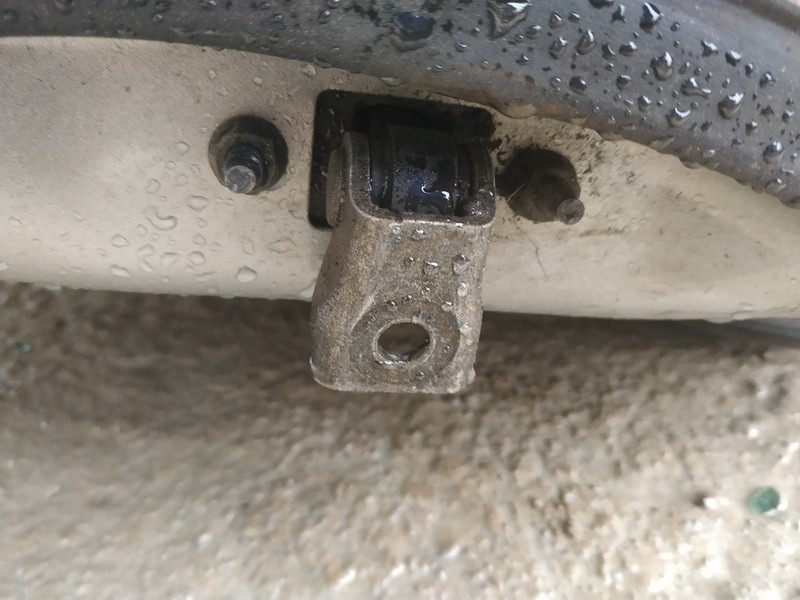 Toyota Avensis 2003 Ogranicznik drzwi - TYLNE LEWE