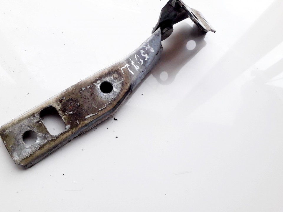 Volkswagen Golf 2000 Hood bonnet Hinge - FRONT LEFT