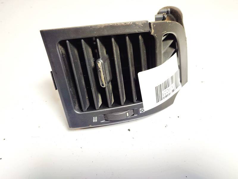 Chevrolet Captiva 2008 Wloty powietrza do kabiny