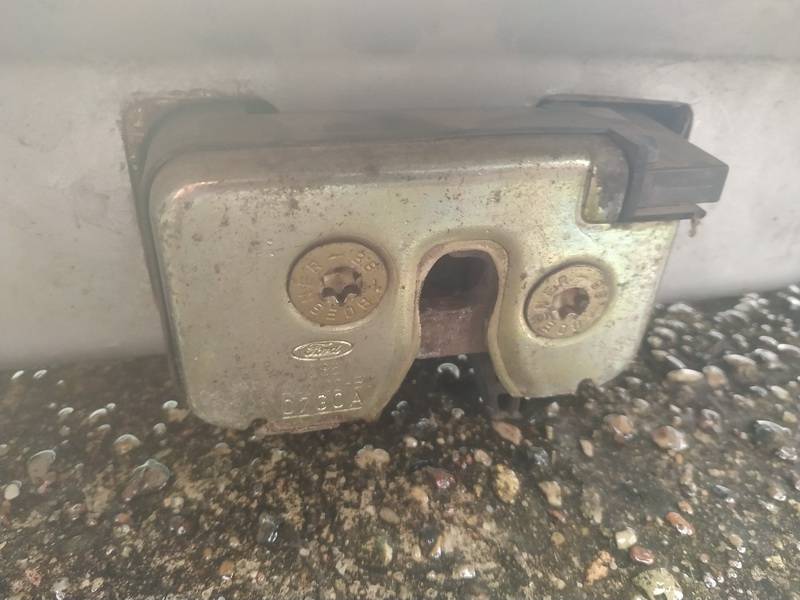 Ford Fiesta 2002 Aizmugurējā vāka slēdzene - AIZMUGURE - Thumbnail 2