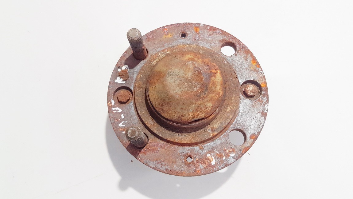 Volvo V40 1999 Cubo de rueda trasera - TRASERA IZQUIERDA