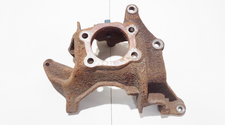 8V415A971AB Ford Kuga 2009 Rumbula kronšteins - AIZMUGURE PA KREISI