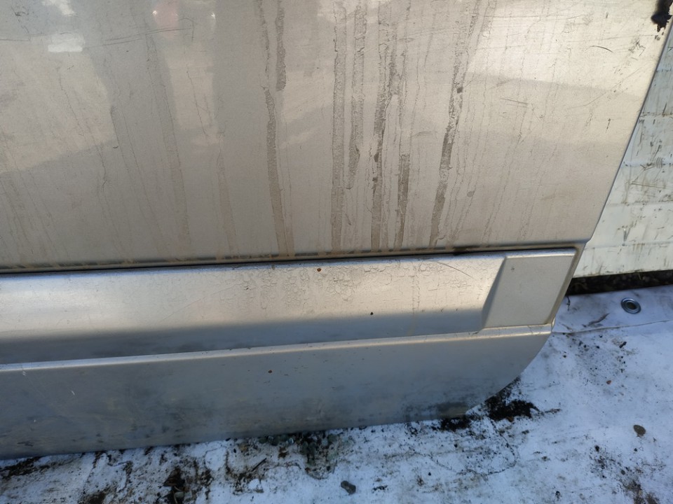 Nissan Almera 2004 Listón embellecedor de la puerta delantera (moldura) - TRASERO DERECHO - Thumbnail 3