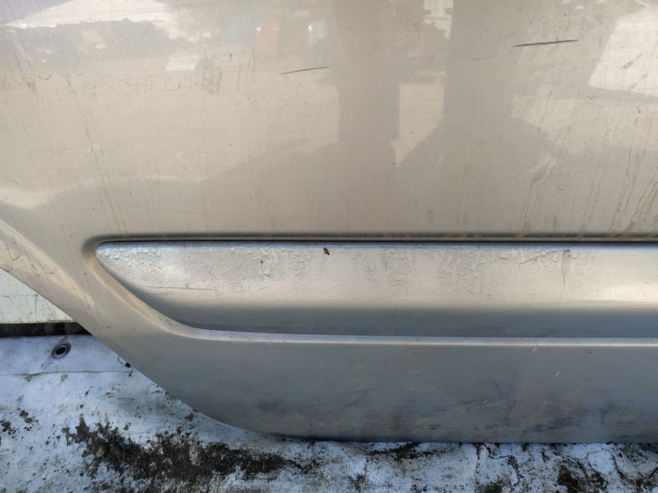 Nissan Almera 2004 Listón embellecedor de la puerta delantera (moldura) - TRASERO DERECHO - Thumbnail 2