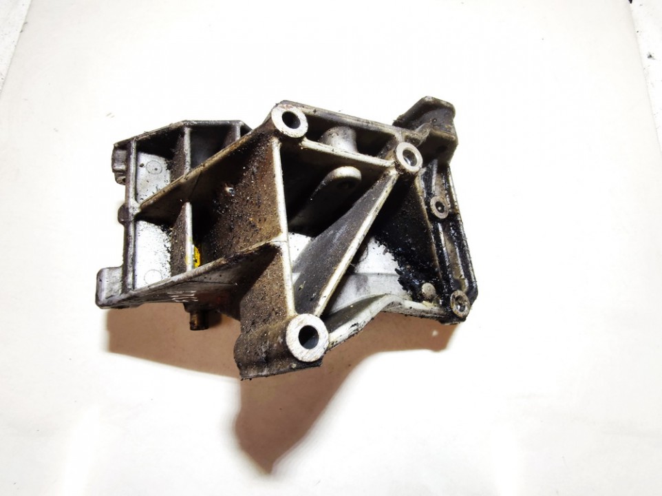 9643834880 Peugeot 607 2002 Engine Mount Bracket and Gearbox Mount Bracket