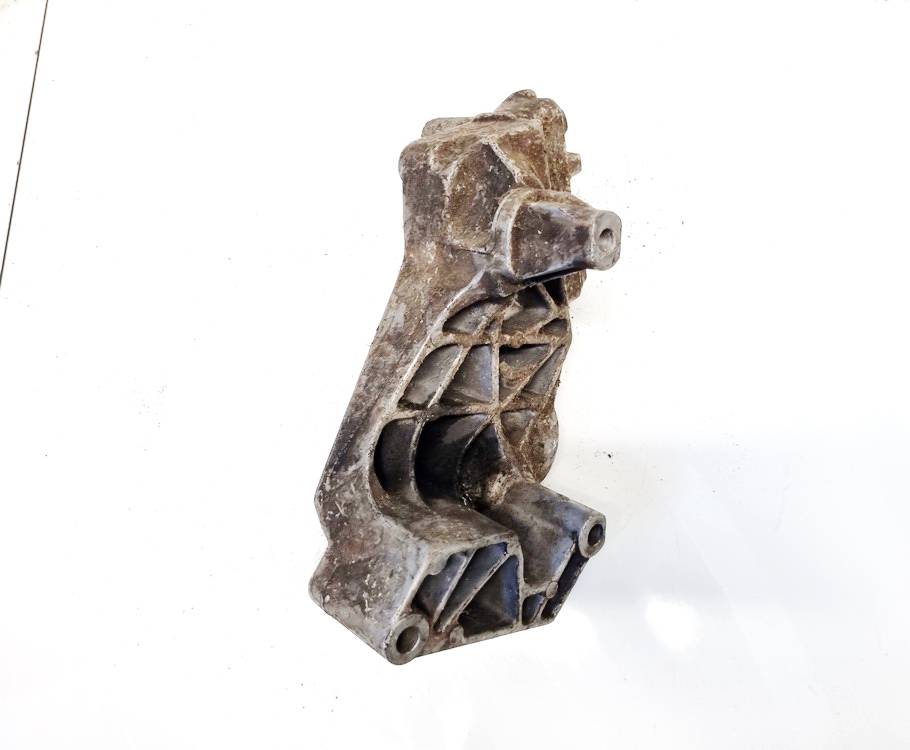 038199207J Volkswagen Golf 1998 Engine Mount Bracket and Gearbox Mount Bracket - Thumbnail 3