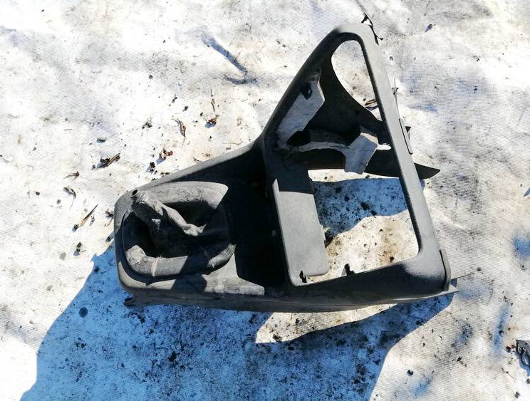 8D0863243 Audi A4 1997 PLASTICOS-Otros repuestos del interior