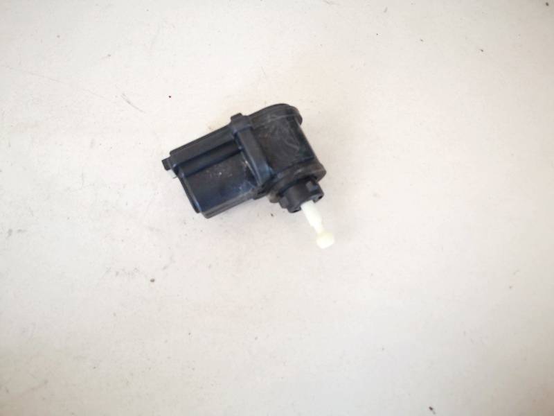 4M5X13K198AA Ford Focus 2004 Zibinto aukscio reguliatorius (korektorius)