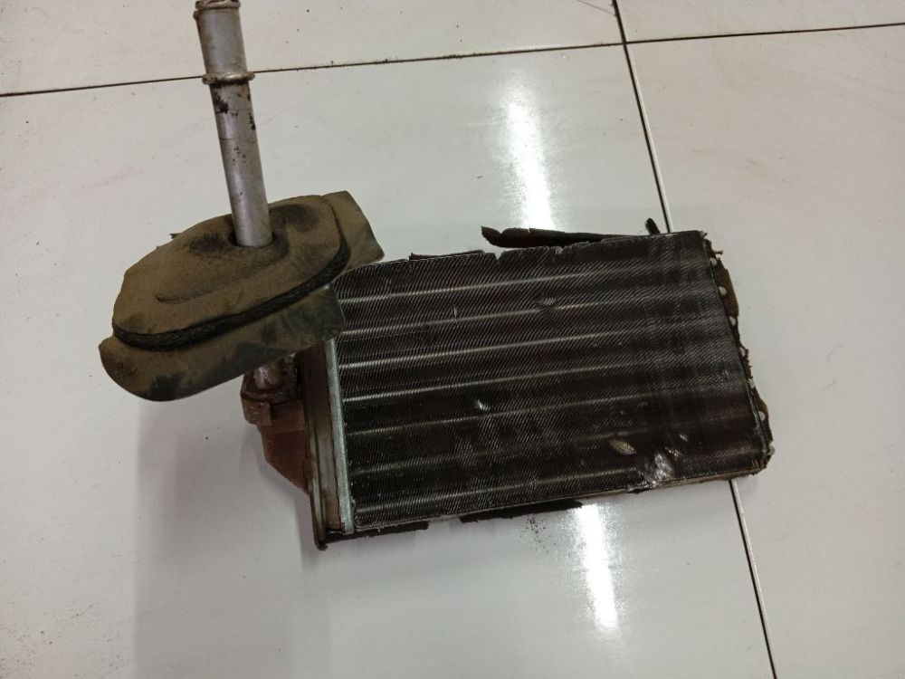 045611C041 Chrysler Voyager Grand 2006 Salono peciuko radiatorius