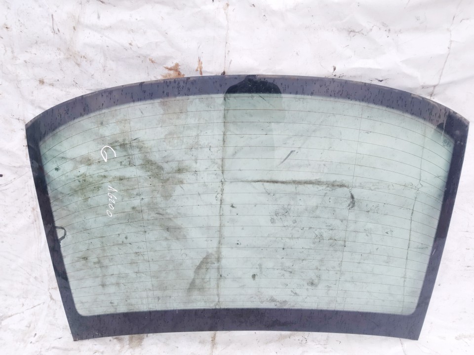 Audi A4 2002 verre arrière