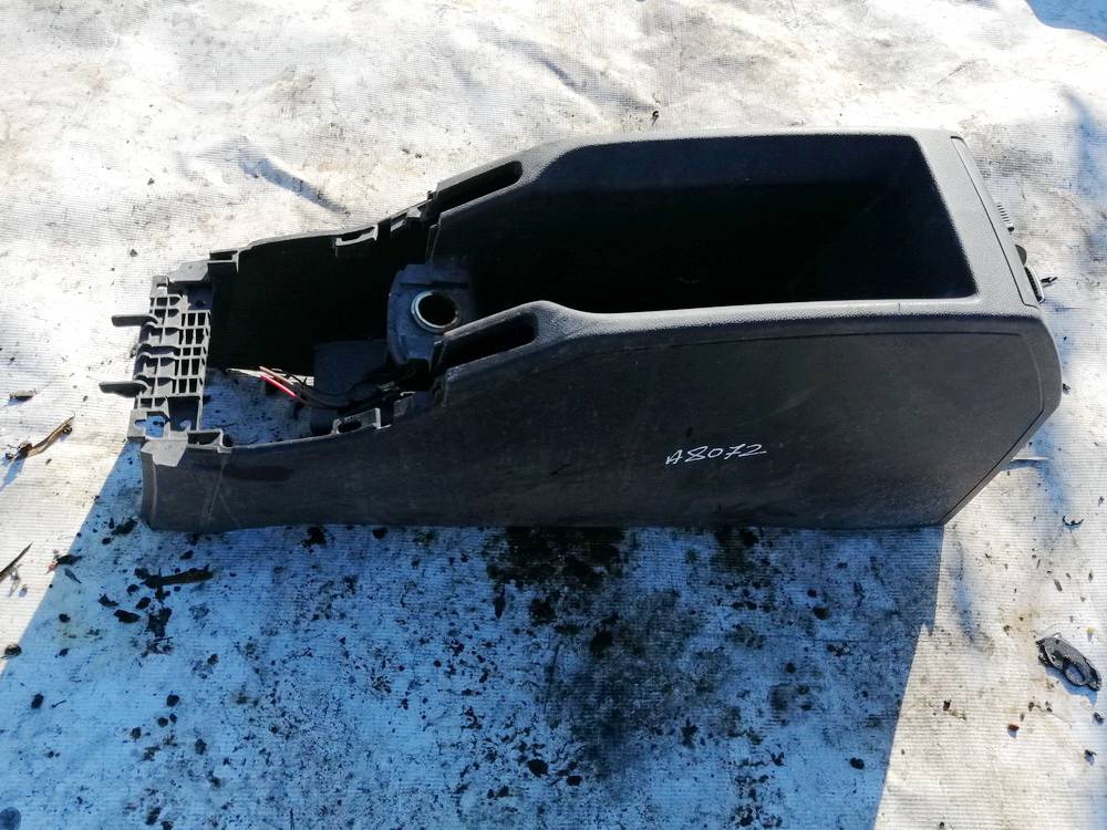 13144422 Opel Zafira 2005 Uchwyt na kubki