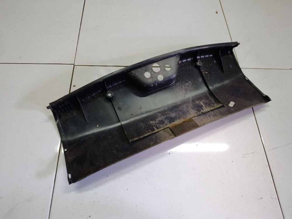 1S71F40374AGW Ford Mondeo 2002 Metal Boot Lip Cover - Thumbnail 2