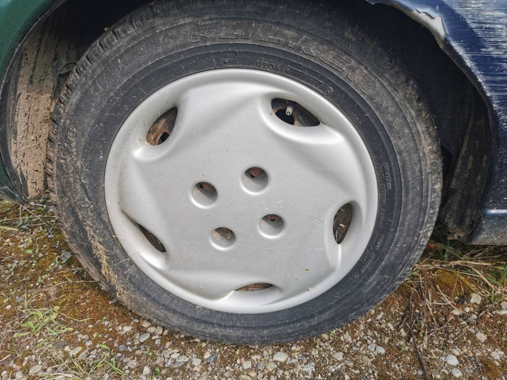 4X108 Citroen Xsara 1998 Juego de ruedas de hojalata R14