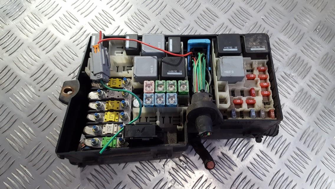 6M5T14K733FBA Ford Focus 2006 Fuse box