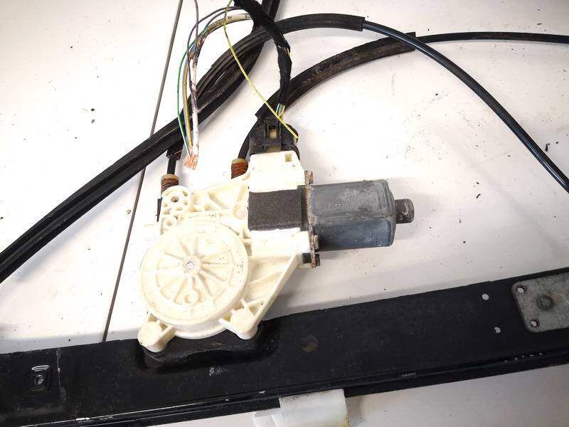 6M2114553B Ford Mondeo 2007 MOTEUR DE LEVE VITRE AVANT DROIT